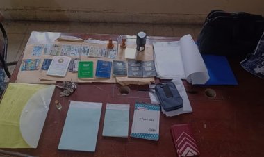 في اقل من 24 ساعة من قيامة بثلاث سرقات متفرقة بمدينة المكلا مركز شرطة باعبود التابع لأمن مديرية المكلا يضبط المتهم.