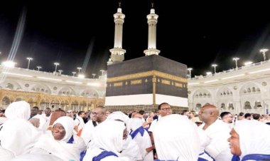 مليونا حاج يتوجهون إلى منى لقضاء يوم التروية.