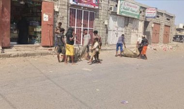 استمرار حملة النظافة الشاملة في مدينة شقرة بأبين