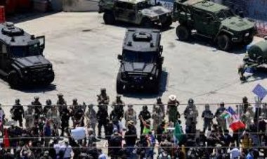 مئات المحتجين يتجمعون أمام مقر الهجرة بنيويورك