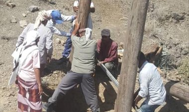 مدير عام الشعيب يوجّه بإعادة خطوط التيار الكهربائي للمديرية