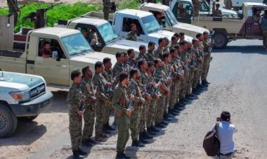 الحزام الأمني يتسلم نقاط الفاخر ويؤمن الخط الرابط بين عدن وصنعاء.