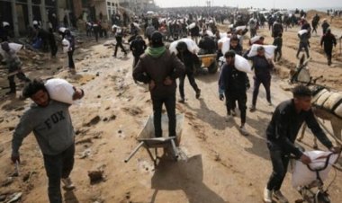 بنيران إسرائيلية.. مقتل 23 فلسطينياً قرب موقع لتوزيع المساعدات في غزة