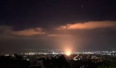 إيران تدعو لإخلاء تل أبيب