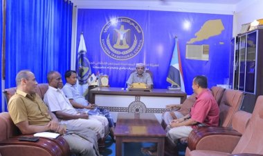 رئيس تنفيذية وادي وصحراء حضرموت يلتقي برئيس فرع اتحاد السباحة والألعاب المائية