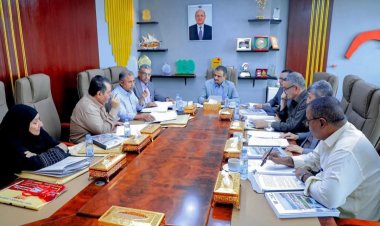 اجتماع برئاسة وزير الدولة محافظ عدن يناقش خطة أداء صندوق النظافة للعام الجاري