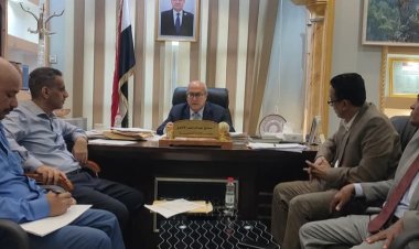 وزير الإدارة المحلية يناقش برنامج تبادل الخبرات بين اليمن وجمهورية مصر