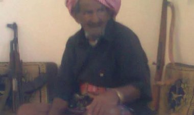 العميد المحمدي يعزي المقدم سالمين الجويد باسلوم في وفاة ”أخيه“