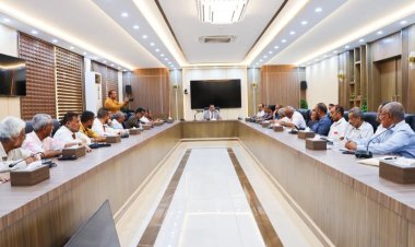 السقطري يترأس اجتماعاً لمناقشة تعزيز أداء قطاعي الزراعة والثروة السمكية