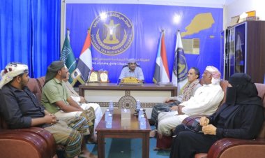 رئيس تنفيذية انتقالي وادي وصحراء حضرموت يلتقي نائب رئيس لجنة الشباب والرياضة بالجمعية الوطنية