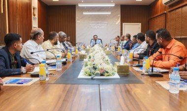 الأمين العام لمحلي حضرموت يرأس لقاءً موسعاً لمناقشة مشروع "مُعلّم حضرموت" لمواجهة نقص الكادر التدريسي في المحافظة