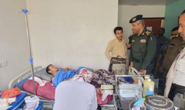 قيادات أمنية وعسكرية تتفقد  آثار الحادث الجنائي في غيل بن يمين