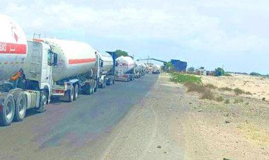 نقاط جباية في أبين توقف أكثر من 50 مقطورة غاز بسبب مطالبة بدفع 200 ألف ريال عن كل قاطرة