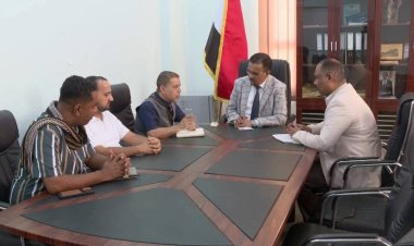 الأمين العام لمحلي حضرموت يشيد بتدخلات مؤسسة يمان للتنمية في دعم القطاع الصحي بالمحافظة