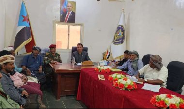 رئيس تنفيذية انتقالي سقطرى يلتقي رئيس العمليات المشتركة بالمحافظة