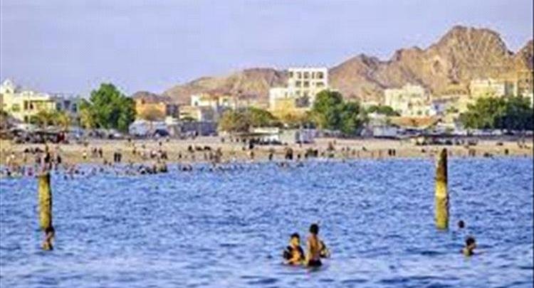 خفر السواحل تحذر المواطنين من السباحة والاقتراب من البحر خلال الفترة القادمة