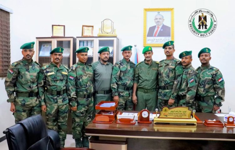 العميد الربيعي يُكرّم خريجي الحزام الأمني من الكلية الحربية ويؤكد: كوادر نوعية تعزز قدراتنا الميدانية