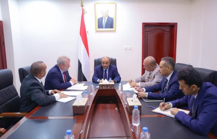 رئيس الوزراء يستقبل في عدن ممثل منظمة اليونيسيف