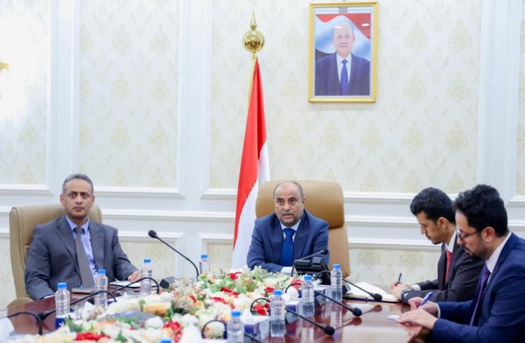 رئيس الوزراء يدعو شركاء اليمن إلى دعم خطة الحكومة وأولوياتها