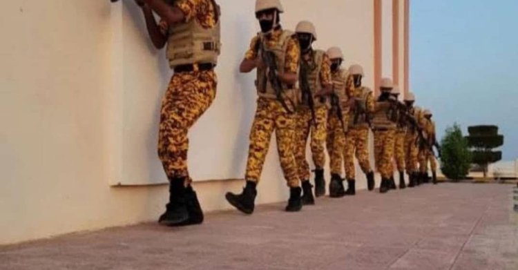 كلية الشرطة حضرموت تختتم دورة متخصصة في "المداهمات والاعتقالات"