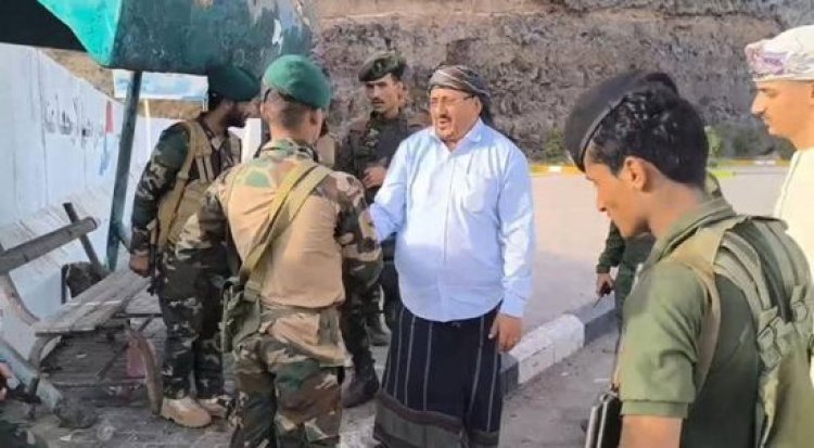 قائد ألوية الحماية الرئاسية يتفقد انتشار القوات بالعاصمة عدن