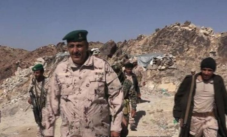 قائد اللواء الخامس حماية رئاسية يزور الوحدات بجبهات الحد يافع