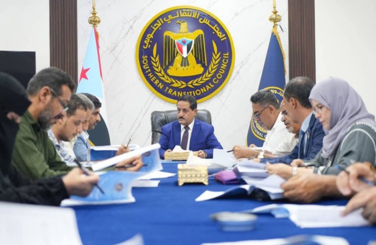 الأمانة العامة تناقش تقرير المشهد السياسي على الساحة الوطنية الجنوبية