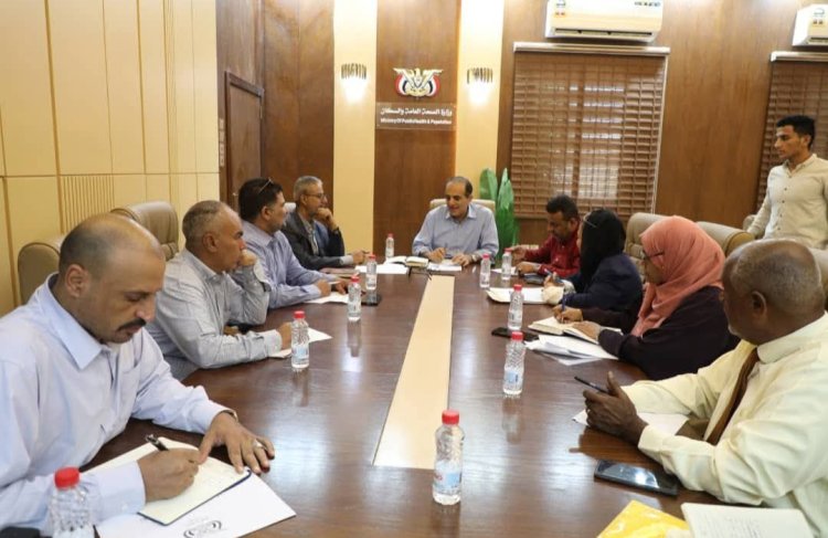 الوزير بحيبح يترأس اجتماع لجنة مراجعة واعتماد الشروط المرجعية لمشروع تقييم الضرر واحتياجات القطاع الصحي