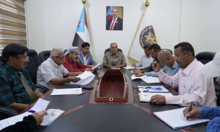 الهيئة المجتمعية تناقش الأوضاع الصحية وتدعو إلى تكثيف الجهود لمواجهة الحميات الفيروسية