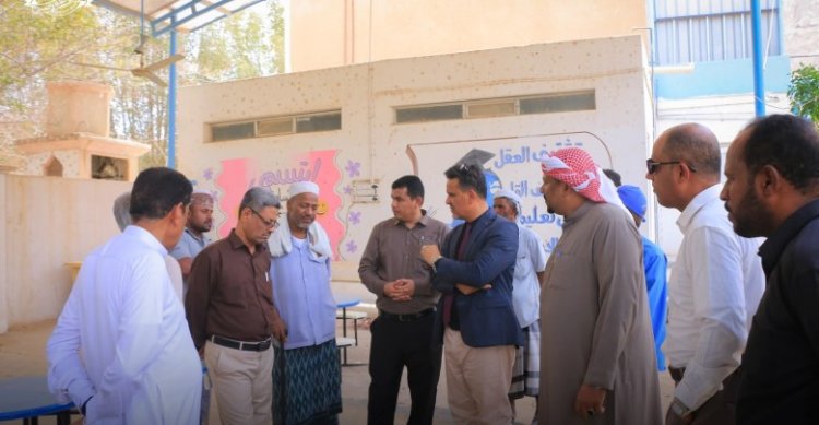 بدء تنفيذ مشروع تحسين وتأهيل حرم كليات جامعة سيئون بالشراكة مع صندوق النظافة والتحسين بوادي حضرموت والصحراء.