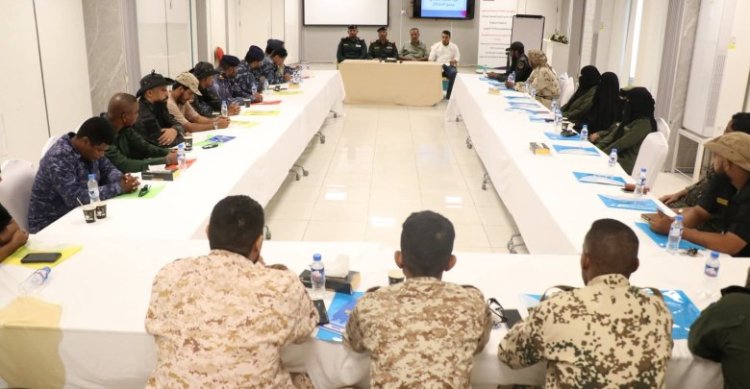 مكافحة المخدرات بساحل حضرموت تدشن الدورة التدريبية حول إجراءات الضبط والتحقيق لمنتسبيها.