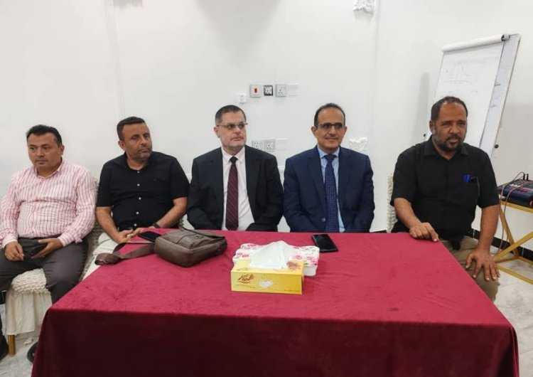 وزير الصحة يشيد بدور المعهد الوطني للصحة