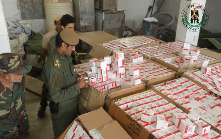 العميد الربيعي يتوعّد مروجي المخدرات: العاصمة عدن خط أحمر.. وضبطنا 646 ألف حبة "برجبالين"