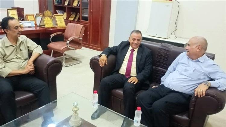 مدير عام مكتب الصحة يلتقي رئيس جامعة عدن ويؤكد أهمية التعاون المشترك