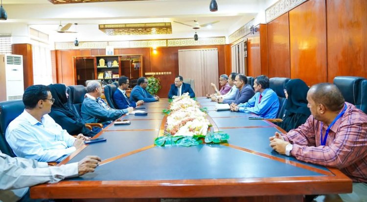 الوزير السقطري يناقش مع وفد منظمة (الفاو) سير العمل في المشاريع الزراعية والسمكية