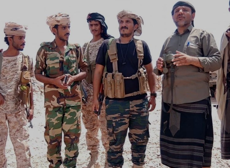 رئيس تنفيذية انتقالي الصعيد يتفقد مواقع اللواء السادس صاعقة بالمصينعة