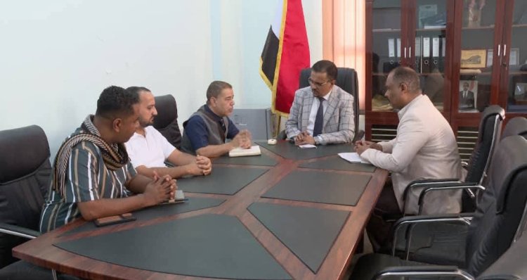 الأمين العام لمحلي حضرموت يشيد بتدخلات مؤسسة يمان للتنمية في دعم القطاع الصحي بالمحافظة