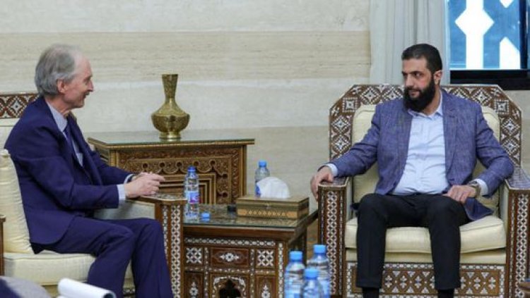 الشرع يلتقي المبعوث الأممي لسوريا غير بيدرسون