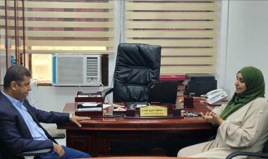 وكيلا وزارة الصناعة والتجارة والنيابة يناقشان الجهود المشتركة لمنع المبالغة بالأسعار وضبط المخالفين