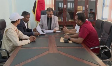 الأمين العام لمحلي حضرموت يطلع على توصيات ورشة "الاستثمار الرياضي ودور الإعلام في مساندته"