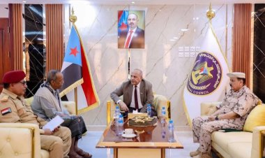 الكثيري يلتقي قائد المنطقة العسكرية الثانية ويُشيد بجاهزية ويقظة منتسبيها