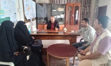 مدير صحة أبين يلتقي ممثلي الصندوق الاجتماعي للتنمية لتعزيز مشاريع تأهيل القابلات بلودر