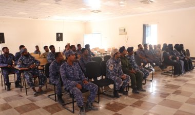 العميد الجابري يدشّن دورة تدريبية متخصصة لأمن المعسكر