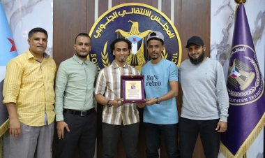 تقديراً لدعمه الرياضي.. شباب خورمكسر و"لجنة بطولة السباعية" يكرّمون السقاف