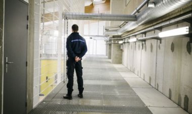 سجين يهرب في حقيبة أمتعة بفرنسا