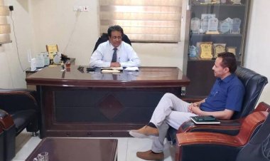 الوكيل الخليفي يناقش مع الوحدة التنفيذية للنازحين مجمل أوضاع النازحين في محافظة شبوة