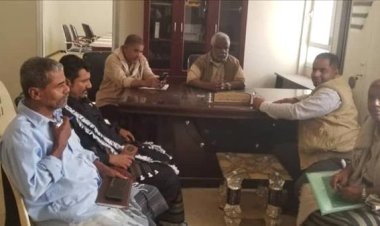 مدير عام مديرية ميفعة محافظة شبوة يلتقي مسؤول الرقابة والتقييم بجمعية رعاية الأسرة