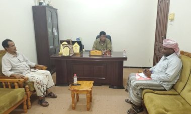 رئيس انتقالي المهرة يزور مكتب الشباب والرياضة ويبحث سبل دعم الأنشطة الشبابية بالمحافظة