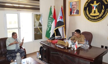رئيس تنفيذية انتقالي حضرموت يلتقي المناضل أديب العيسي ويشيد بدوره في تعزيز الشراكة الوطنية الجنوبية
