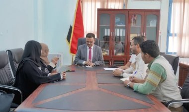 الأمين العام للمجلس المحلي بحضرموت يلتقي وكيل وزارة الصحة ويشيد بنجاح حملة التحصين وما حققته من نجاح في انخفاض نسبة المتخلفين عن التطعيم